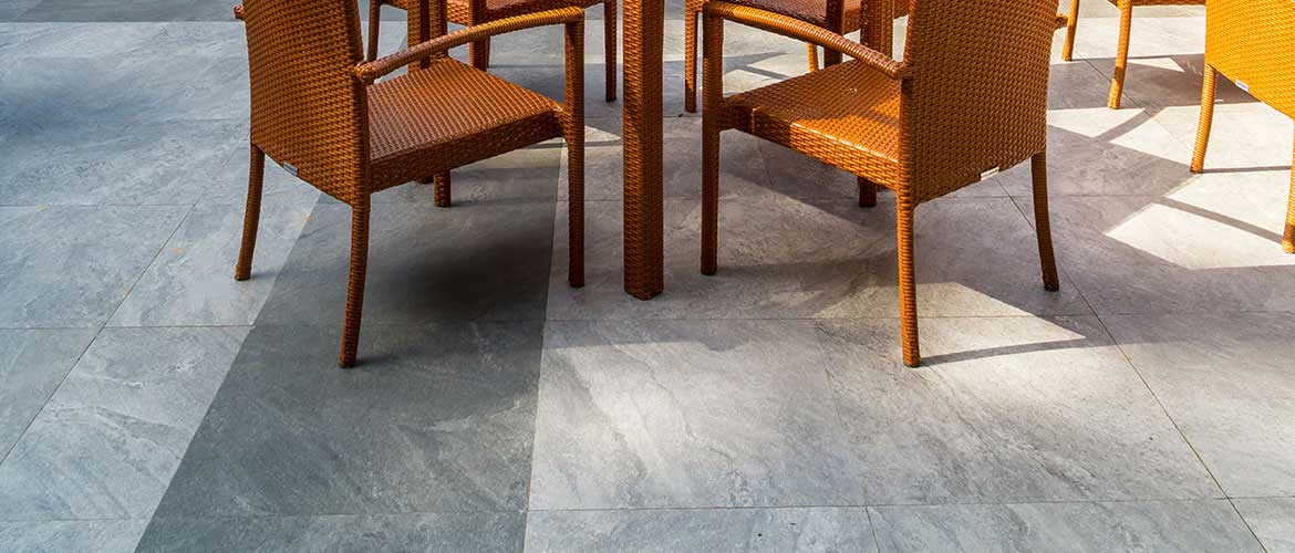 are-porcelain-tiles-slippery